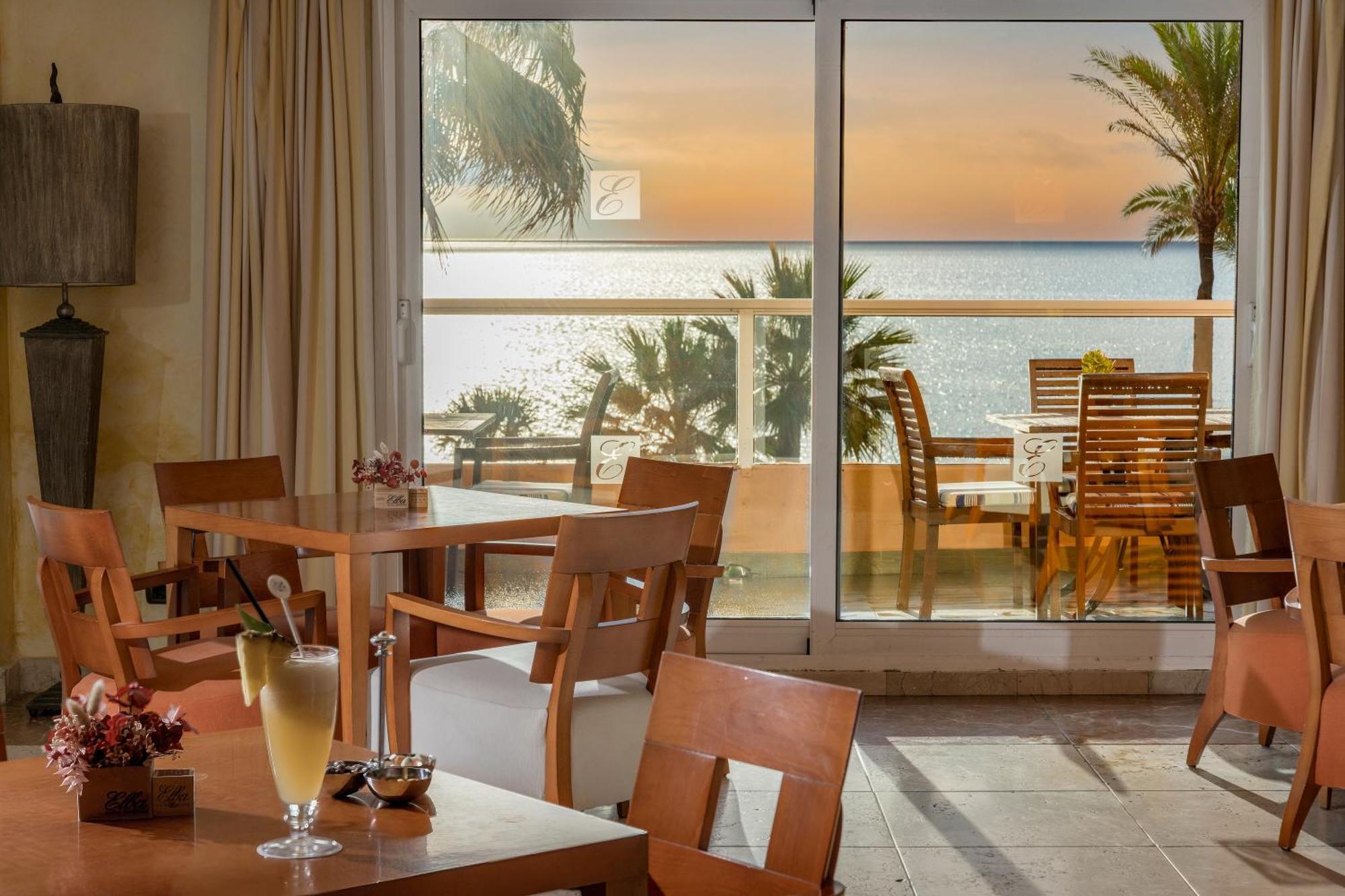 Elba Estepona Gran Hotel & Thalasso Spa Exterior photo