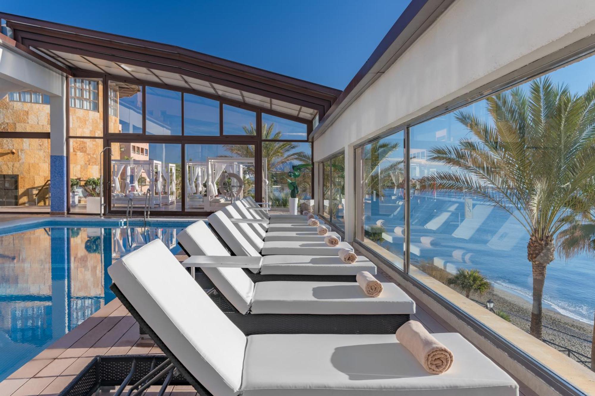 Elba Estepona Gran Hotel & Thalasso Spa Exterior photo