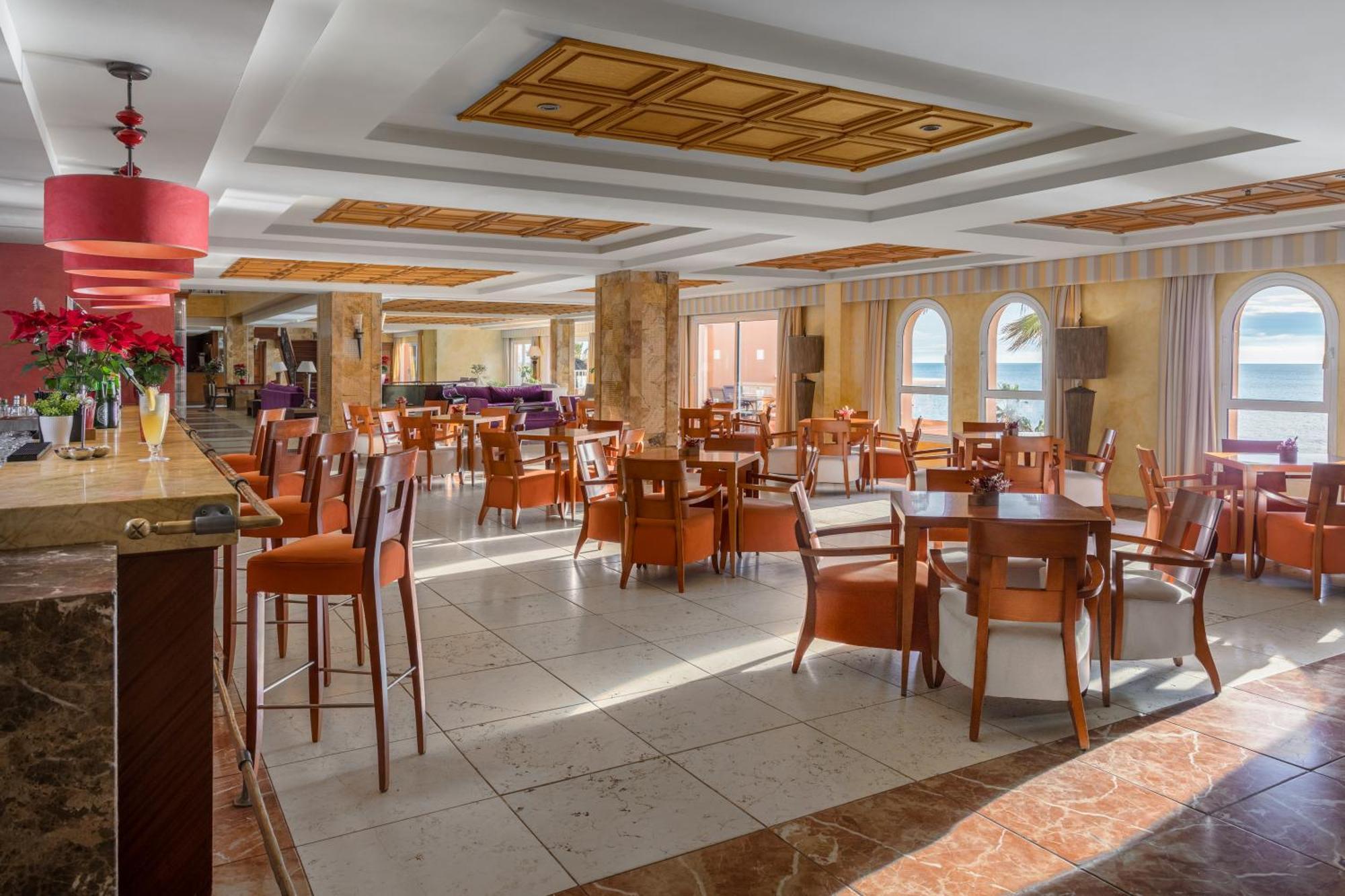 Elba Estepona Gran Hotel & Thalasso Spa Exterior photo