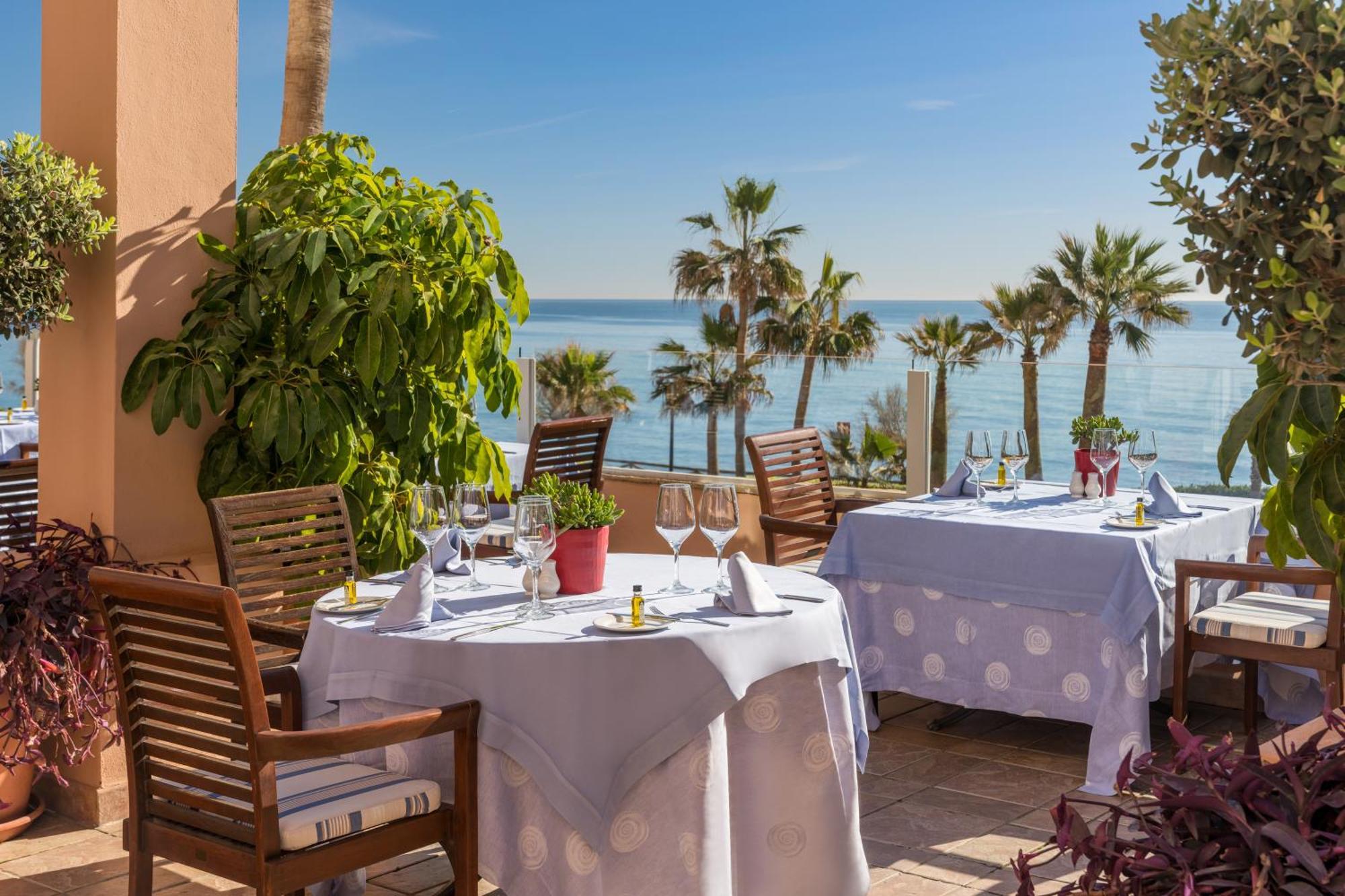 Elba Estepona Gran Hotel & Thalasso Spa Exterior photo