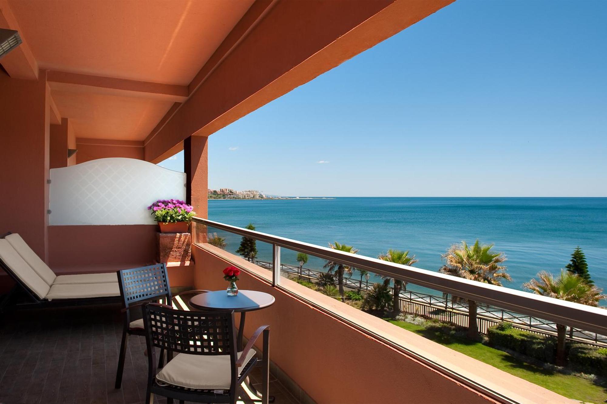 Elba Estepona Gran Hotel & Thalasso Spa Exterior photo