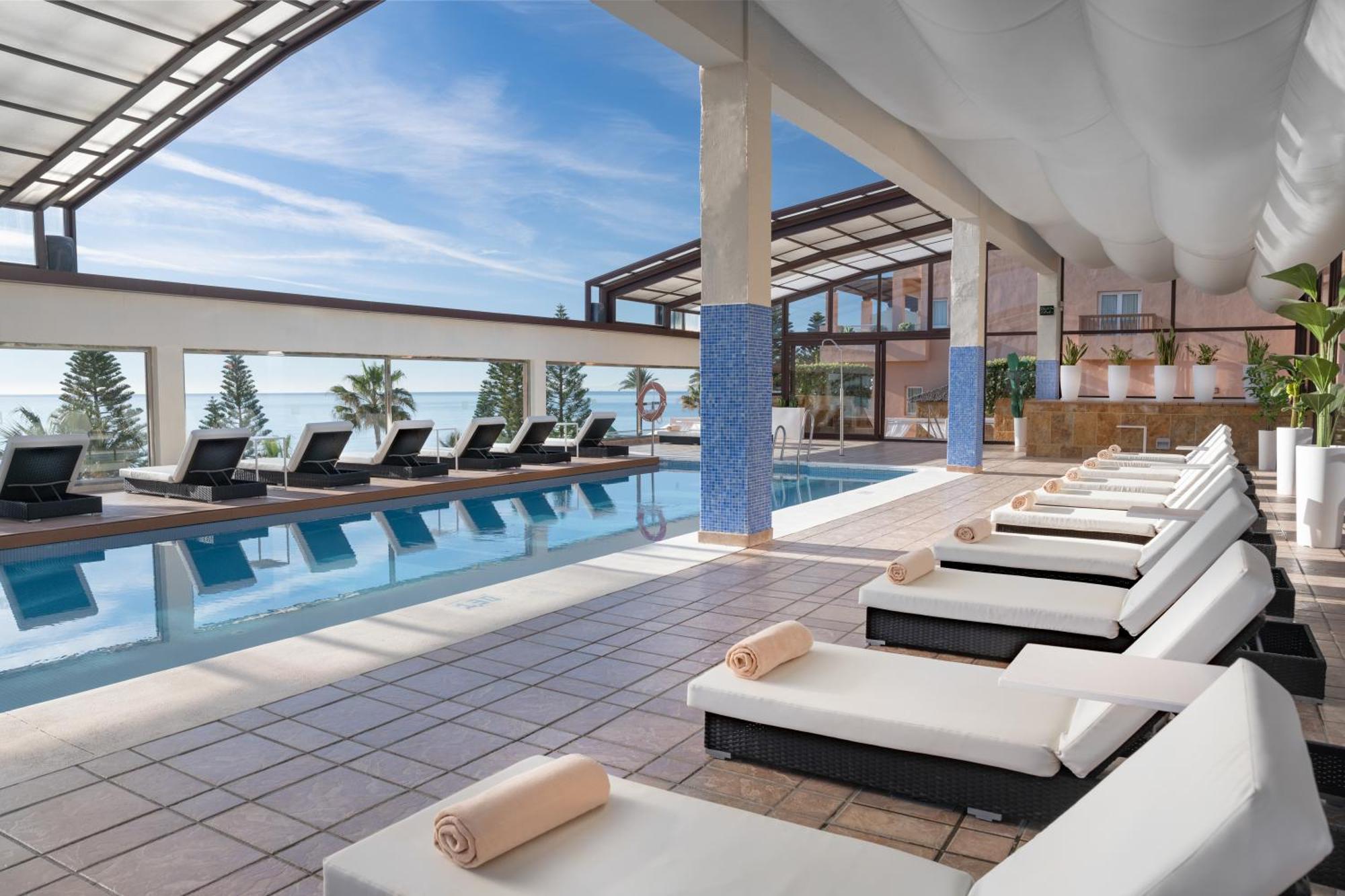 Elba Estepona Gran Hotel & Thalasso Spa Exterior photo
