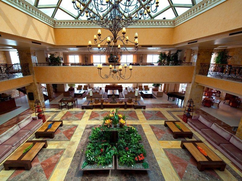Elba Estepona Gran Hotel & Thalasso Spa Exterior photo Lobby