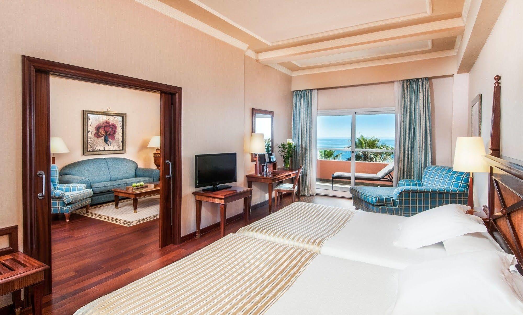 Elba Estepona Gran Hotel & Thalasso Spa Exterior photo